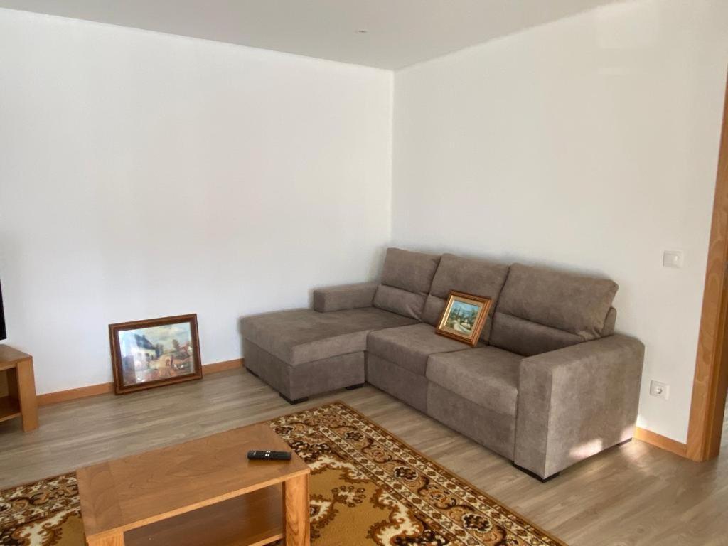 Vivenda Caixilao Casa Com 3 Quartos Viana do Castelo